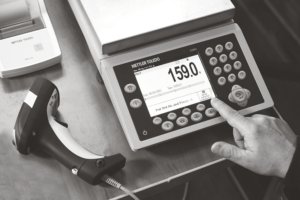 METTLER TOLEDO ICS685 scale with scanner and printer