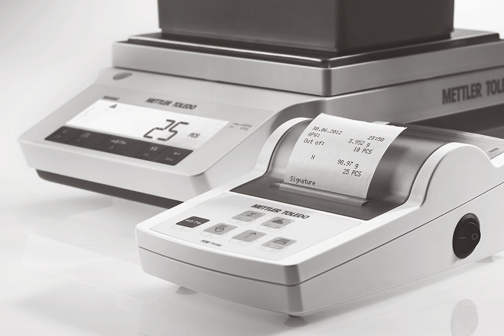 ME precision balance with a P25 printer