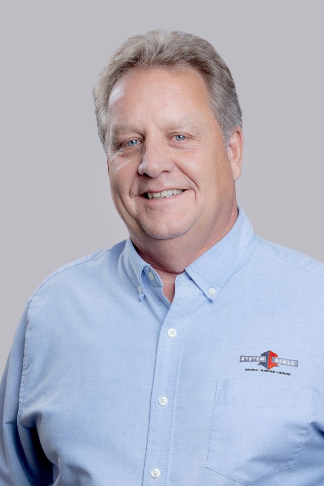 Headshot of Ray Maddox